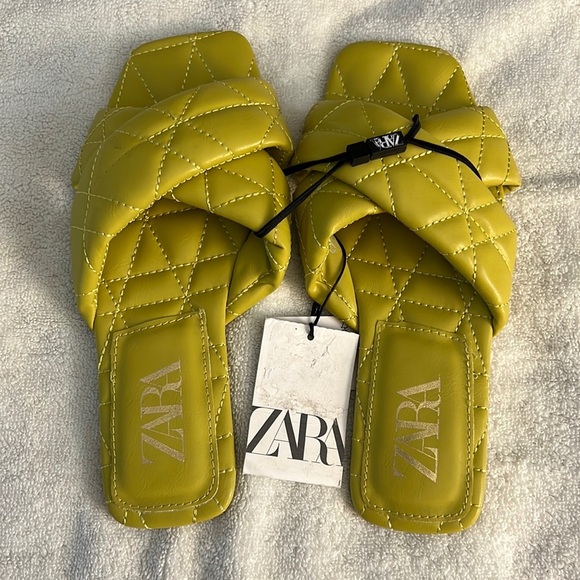 Zara ladies Sandals - Picture 1 of 5